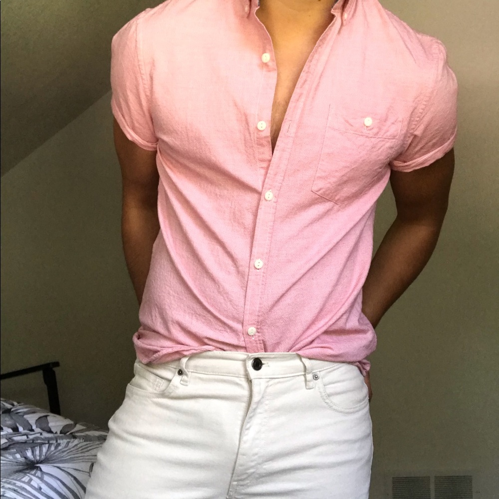 F&F Button Down